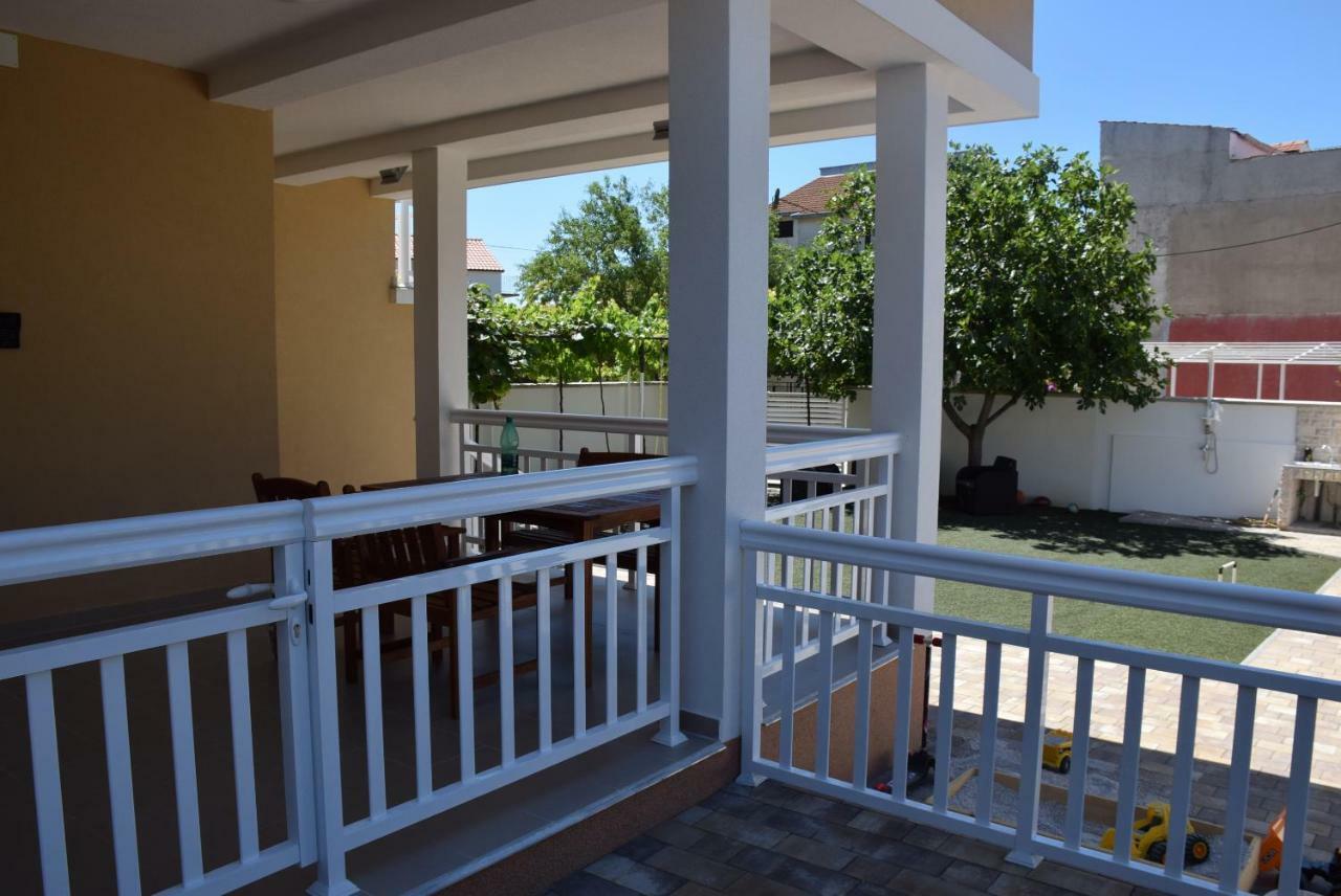 Apartments Zelic Водице Экстерьер фото
